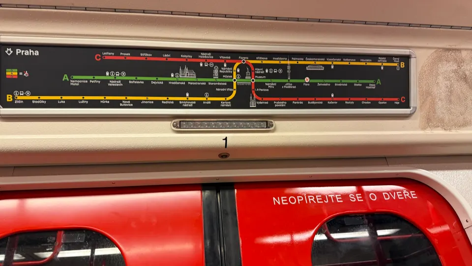 地鐵 B 線的路線圖。